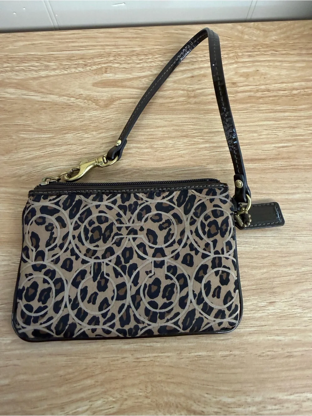 Leopard Print Wristlet Wallet in Brown